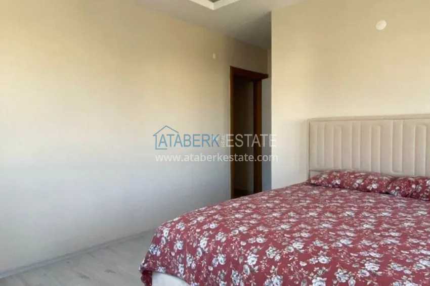 Kupuj  Przestronny dwupoziomowy penthouse z 3 sypialniami i meblami w Gazipasa 15 