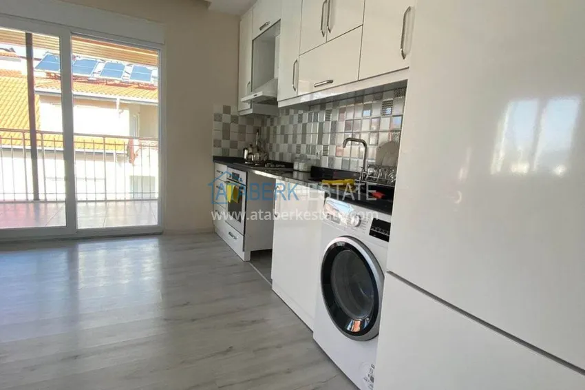 Kupuj  Przestronny dwupoziomowy penthouse z 3 sypialniami i meblami w Gazipasa 18 