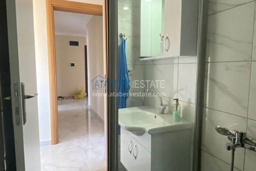 Kupuj  Przestronny dwupoziomowy penthouse z 3 sypialniami i meblami w Gazipasa 25 
