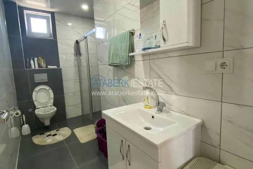 Kupuj  Przestronny dwupoziomowy penthouse z 3 sypialniami i meblami w Gazipasa 27 