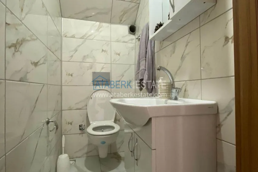Kupuj  Przestronny dwupoziomowy penthouse z 3 sypialniami i meblami w Gazipasa 29 