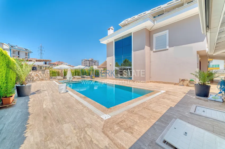Wolnostojący dwupiętrowy domek pod klucz w dzielnicy Avsallar, Alanya 2 