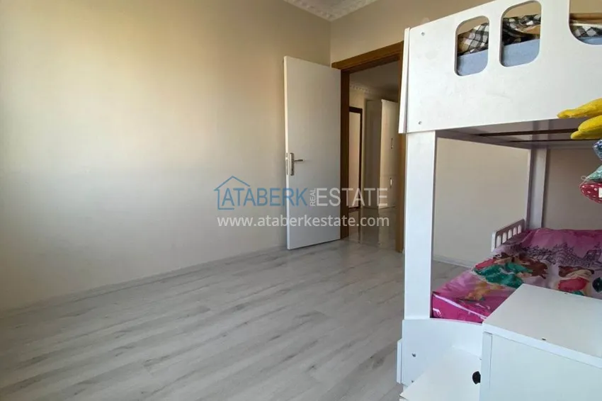 Kupuj  Przestronny dwupoziomowy penthouse z 3 sypialniami i meblami w Gazipasa 7 