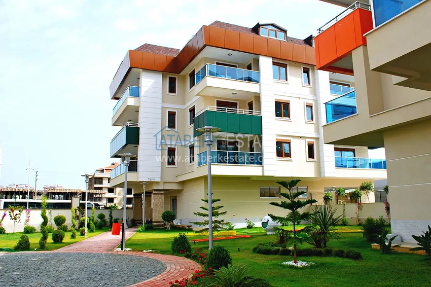 Umeblowany apartament 2+1 z przeszklonym balkonem w prestiżowym kompleksie - Oba, Alanya 7 