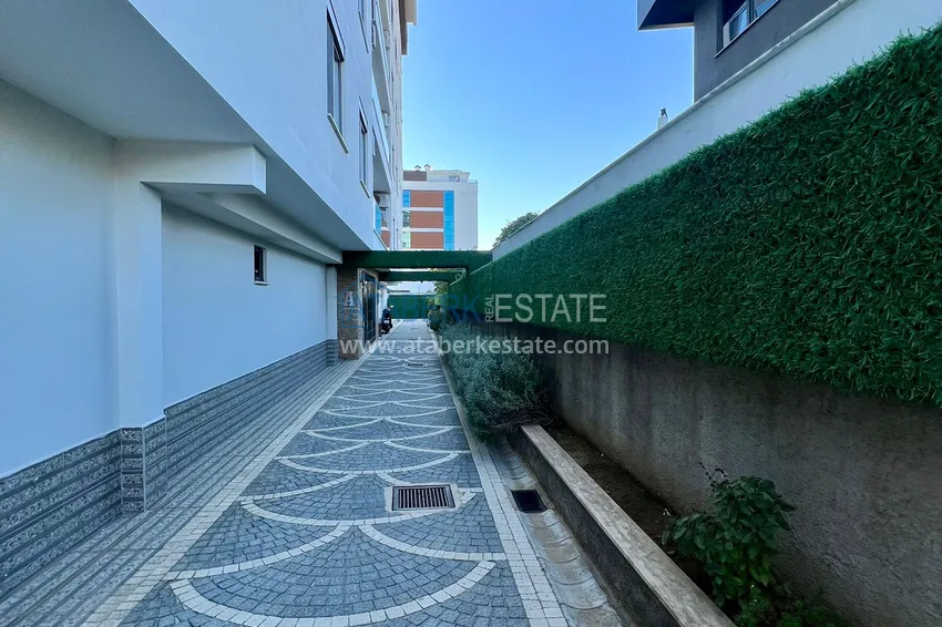 Apartament 3+1 z meblami, przeszklonym balkonem i widokiem na góry, dzielnica Kestel — Alanya 12 