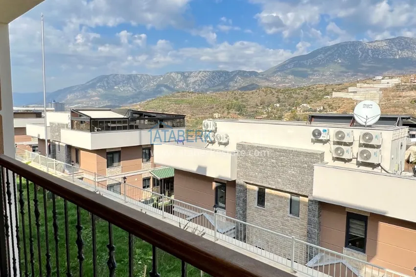 Kupuj  Willa w zabudowie bliźniaczej 3+1 w wiosce wiejskiej — Alanya, dzielnica Kargicak 23 