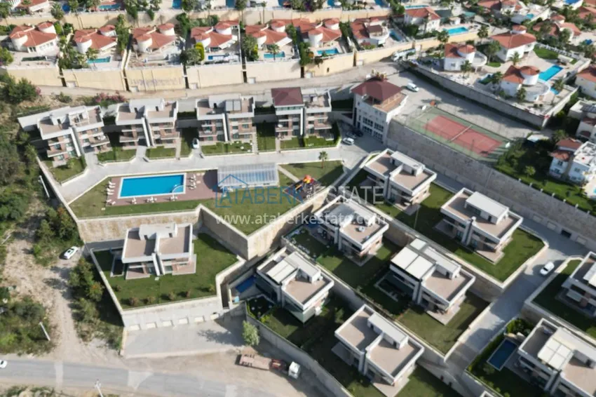 Willa w zabudowie bliźniaczej 3+1 w wiosce wiejskiej — Alanya, dzielnica Kargicak 2 