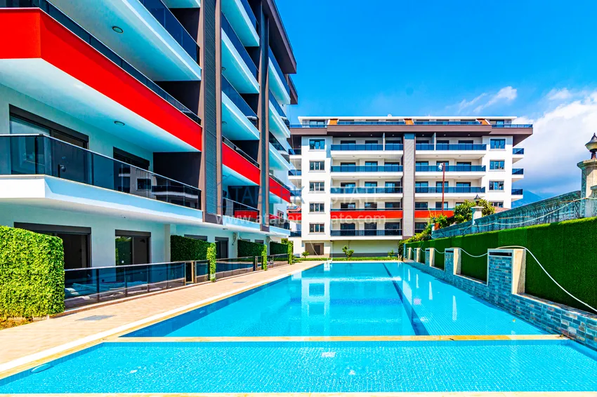 Apartament 3+1 z meblami, przeszklonym balkonem i widokiem na góry, dzielnica Kestel — Alanya 3 