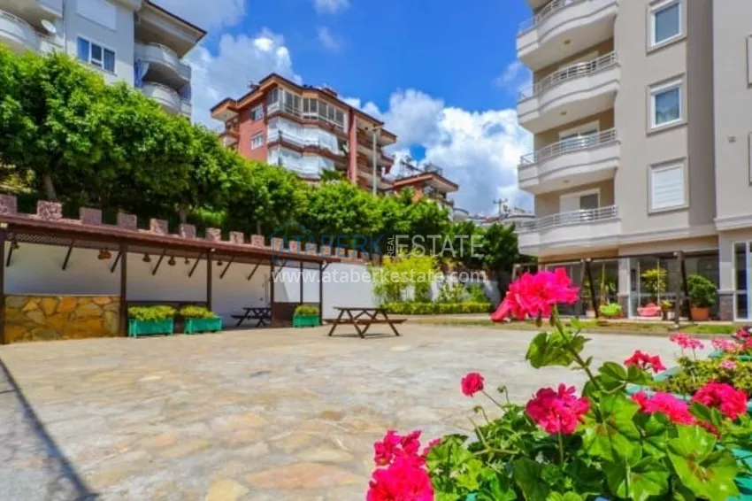 Umeblowane mieszkanie 1+1 z widokiem na morze i historyczną fortecę, dzielnica Cikcilli — Alanya  7 