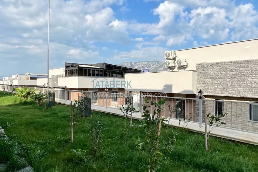 Willa w zabudowie bliźniaczej 3+1 w wiosce wiejskiej — Alanya, dzielnica Kargicak 12 