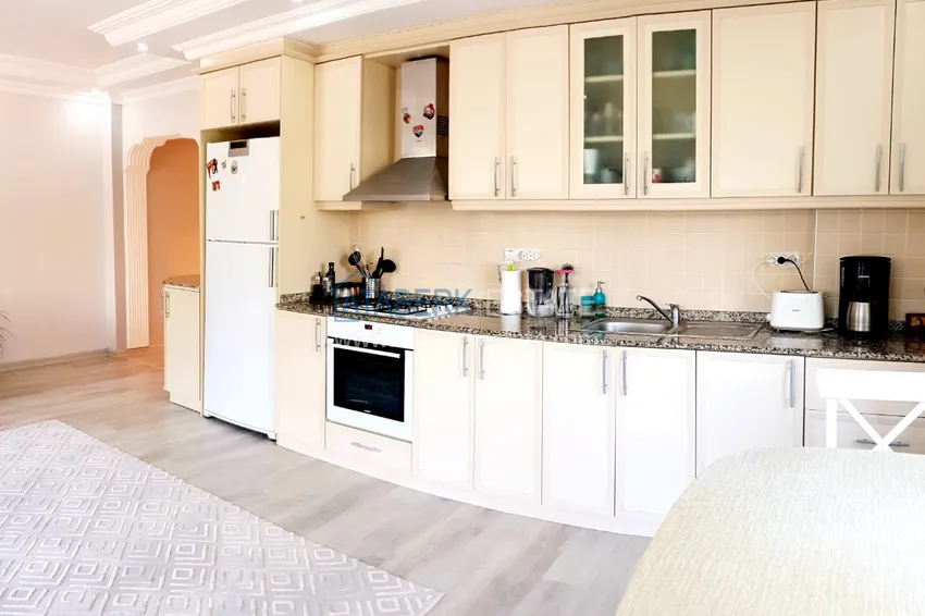 Kupuj Odnowiony apartament 2+1 z nowymi meblami 200 metrów od morza — dzielnica Oba, Alanya 8