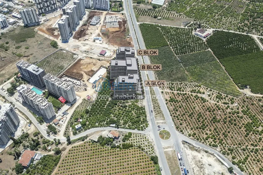 Nowy, komfortowy kompleks mieszkaniowy w budowie w dzielnicy Tomuk-Mersin 20