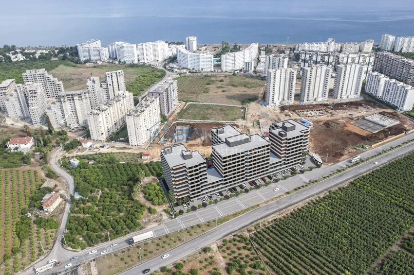 Nowy, komfortowy kompleks mieszkaniowy w budowie w dzielnicy Tomuk-Mersin 24