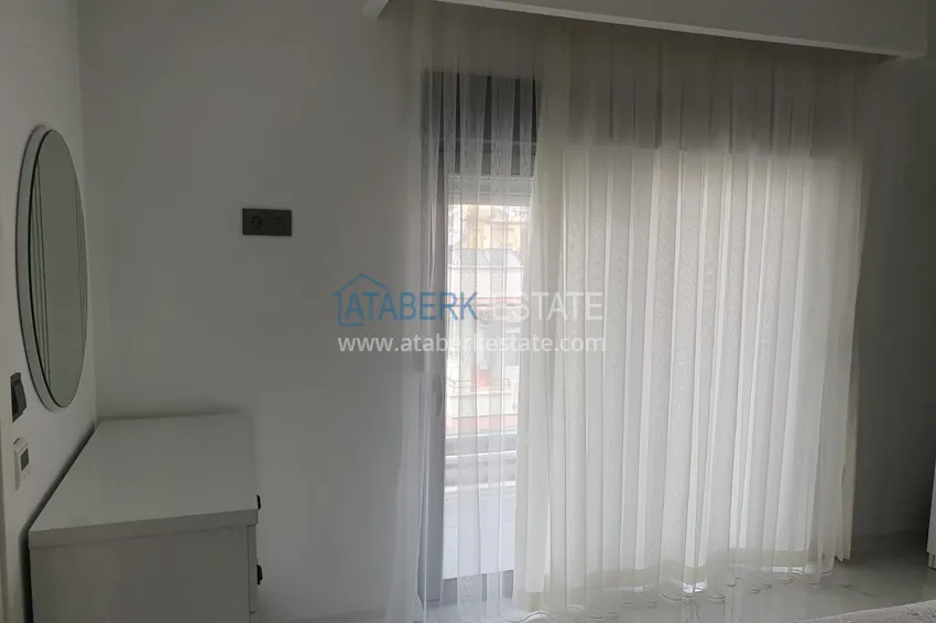 Kupuj  Liniowy czteropokojowy penthouse z meblami w centrum Alanyi w wygodnym kompleksie  15 