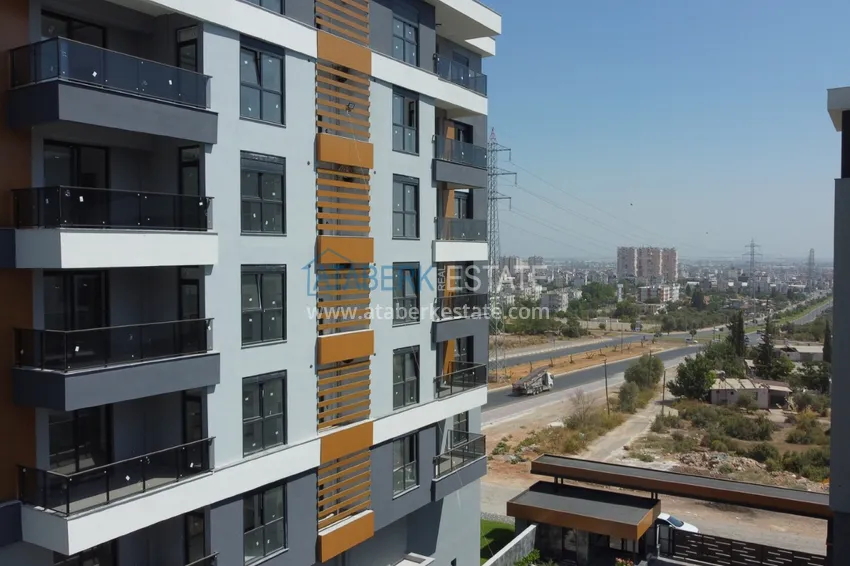 Nowy projekt inwestycyjny wielomieszkaniowego kompleksu mieszkaniowego w dzielnicy Antalya Kepez 15 