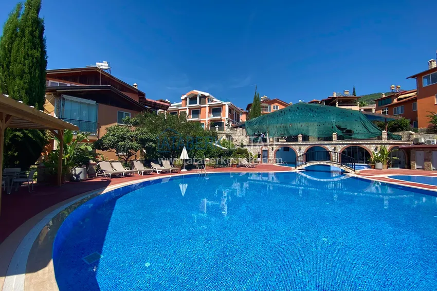 Umeblowana willa triplex z nowoczesnymi wnętrzami w dzielnicy Alanya - Oba 1 