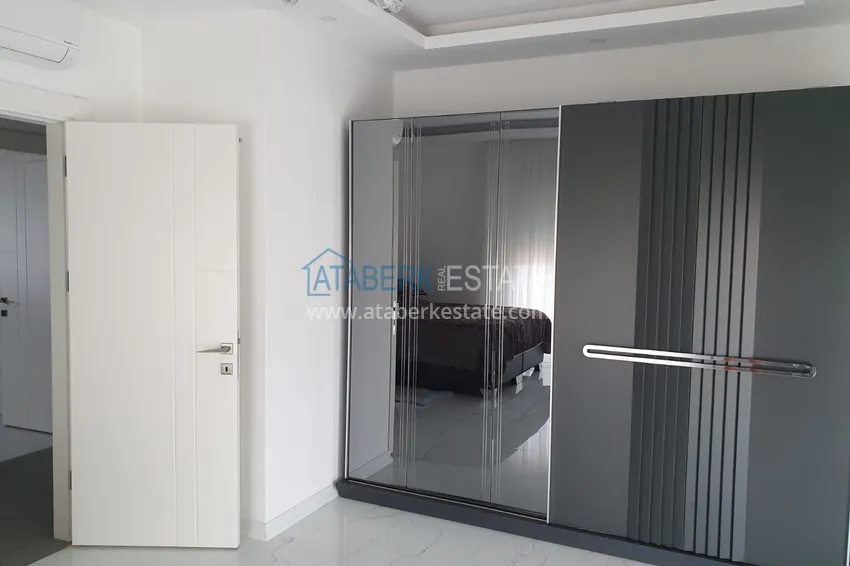 Kupuj  Liniowy czteropokojowy penthouse z meblami w centrum Alanyi w wygodnym kompleksie  23 