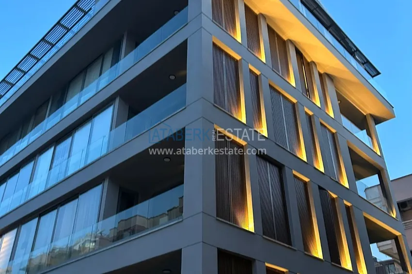 Liniowy czteropokojowy penthouse z meblami w centrum Alanyi w wygodnym kompleksie  4 