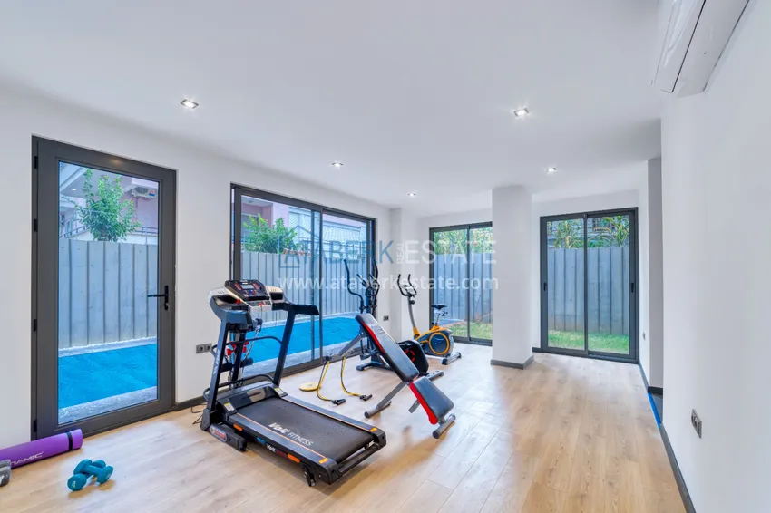Liniowy czteropokojowy penthouse z meblami w centrum Alanyi w wygodnym kompleksie  9 