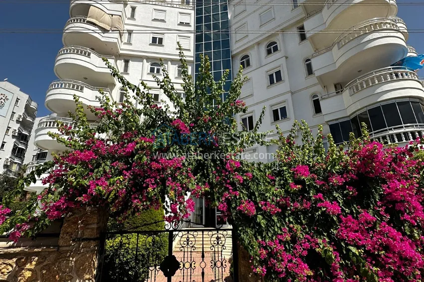 Umeblowany duplex z basenem na tarasie w Tosmur, Alanya 3 