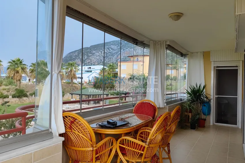 Kupuj  Panoramiczny apartament z dwiema sypialniami i meblami, przeszklony balkon w Mahmutlar 14 