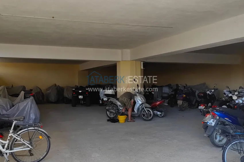 Panoramiczny apartament z dwiema sypialniami i meblami, przeszklony balkon w Mahmutlar 21 