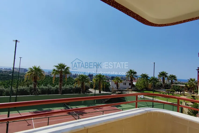 Kupuj  Panoramiczny apartament z dwiema sypialniami i meblami, przeszklony balkon w Mahmutlar 27 