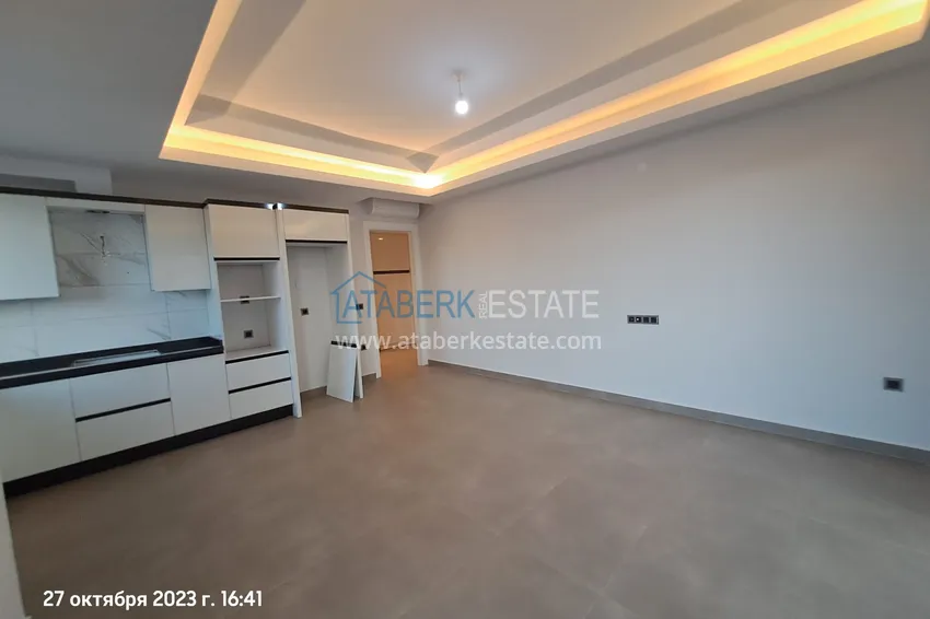 Kupuj  Gotowe mieszkanie 2+1 w nowym budynku 200 metrów od morza — Alanya, dzielnica Mahmutlar 2 