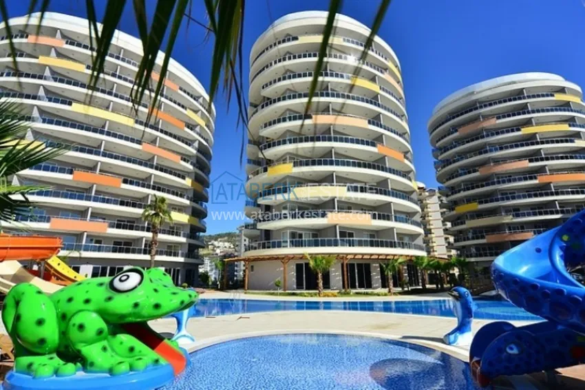 Apartament 1+1 z meblami i widokiem na morze w dzielnicy Cikcilli, Alanya 3 