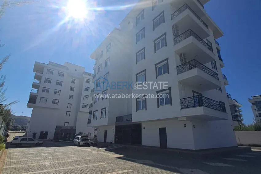 Apartament 1+1 z nowymi meblami i widokiem na morze w Alanyi, dzielnica Kargicak — 350 metrów od wybrzeża  4 