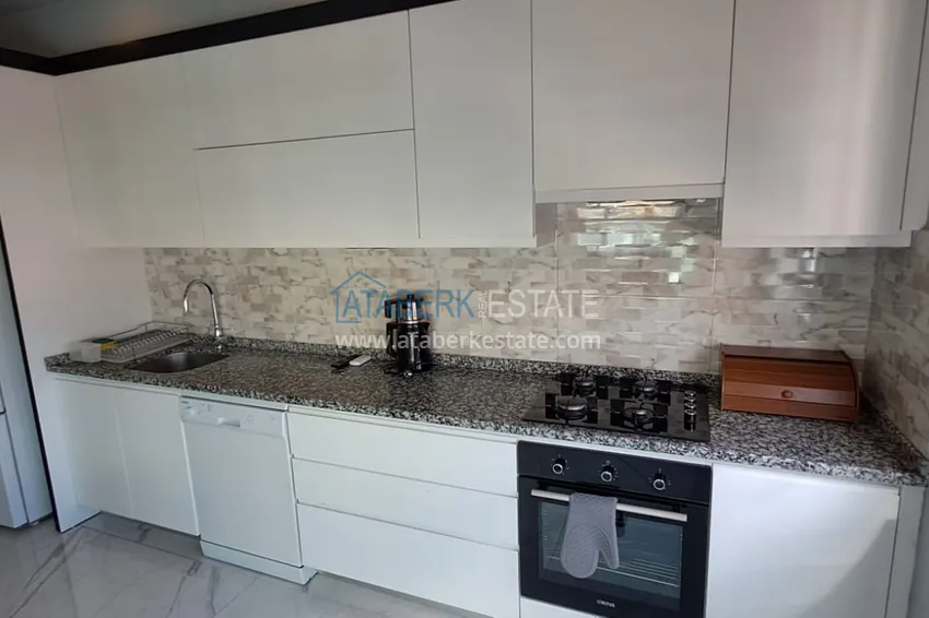 Kupuj  Umeblowany apartament 3+1 z przeszklonym balkonem i widokiem na góry - Centrum Alanya 7 