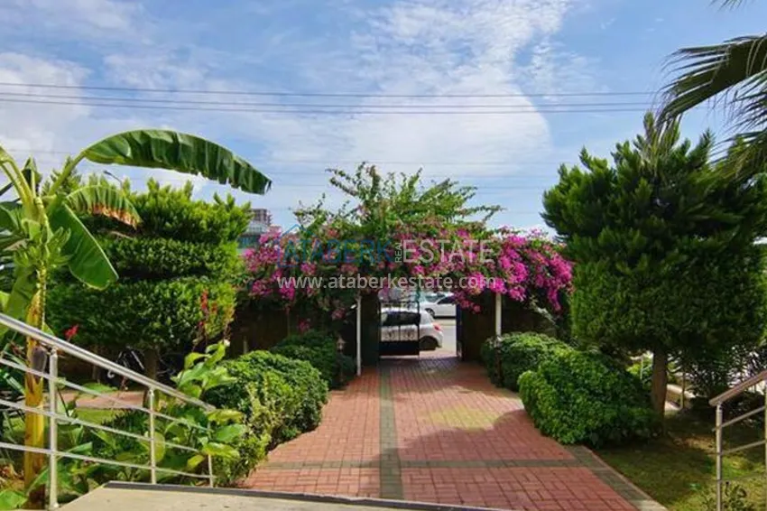 Umeblowany duplex z basenem na tarasie w Tosmur, Alanya 12 