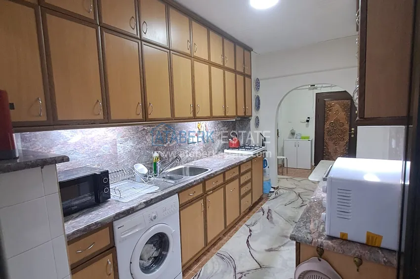 Kupuj  Квартира 2+1 в центре Алании с мебелью, отдельной кухней и застекленным балконом  4 