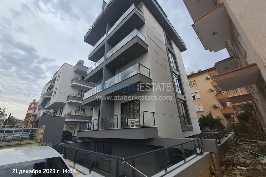 Apartament dwupoziomowy w centrum Alanyi, 200 metrów od plaży Kleopatra 1 