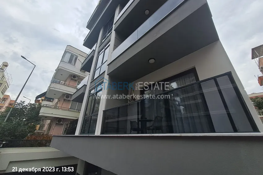 Dwupoziomowy penthouse w centrum Alanyi, Plaża Kleopatra 200 metrów 1 