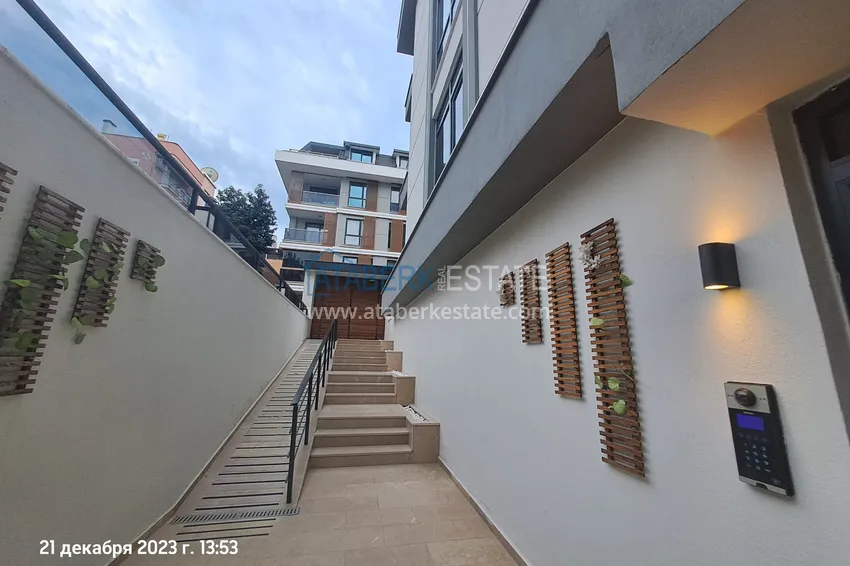 Dwupoziomowy penthouse w centrum Alanyi, Plaża Kleopatra 200 metrów 2 