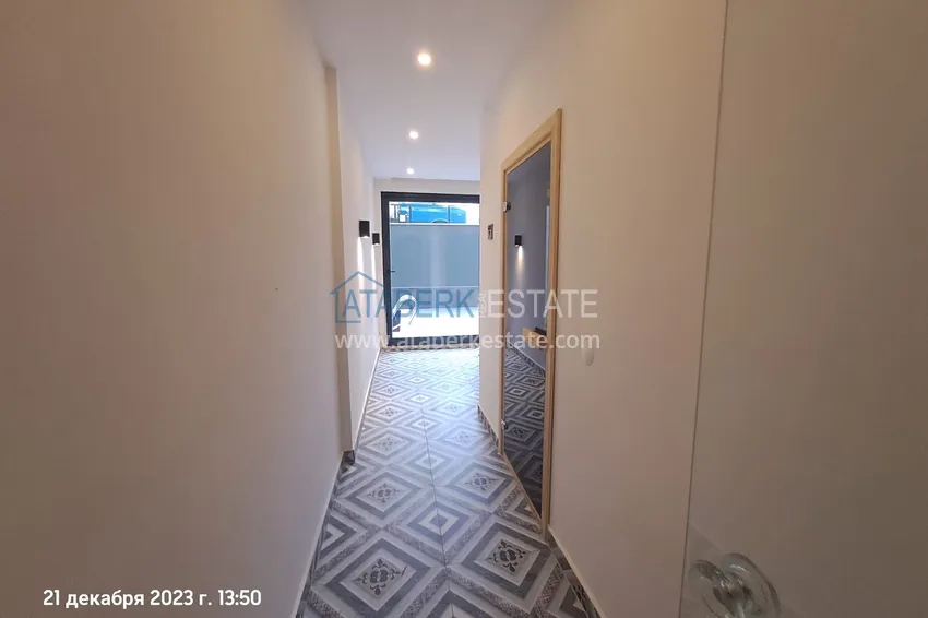 Apartament dwupoziomowy w centrum Alanyi, 200 metrów od plaży Kleopatra 4 