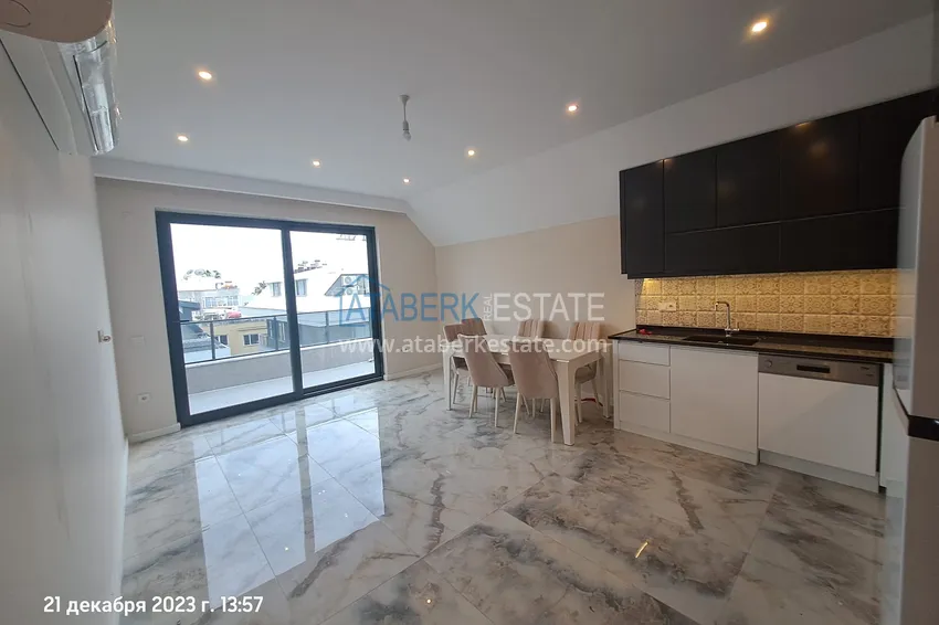 Kupuj  Dwupoziomowy penthouse w centrum Alanyi, Plaża Kleopatra 200 metrów 5 