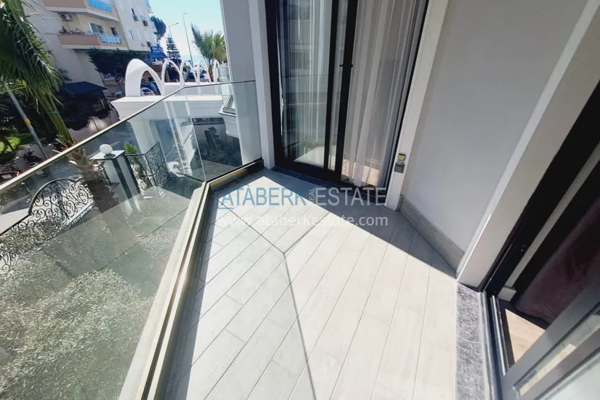 Kupuj  Kompaktowy apartament z jedną sypialnią przy plaży w centrum Alanyi — plaża Keykubat 13 