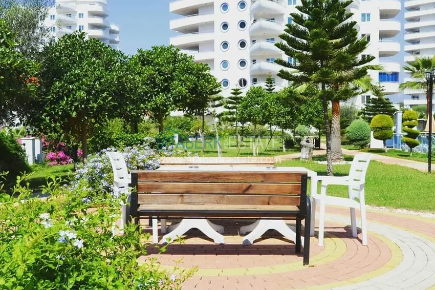 Apartament 1+1 z meblami i przeszklonym balkonem 450 metrów od morza — Mahmutlar, Alanya 12 