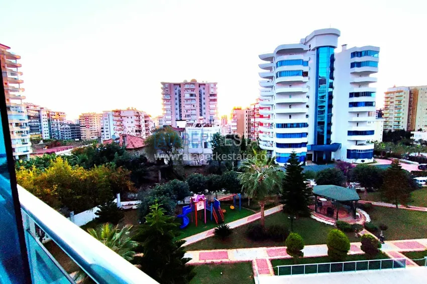 Kupuj  Apartament 1+1 z meblami i przeszklonym balkonem 450 metrów od morza — Mahmutlar, Alanya 15 