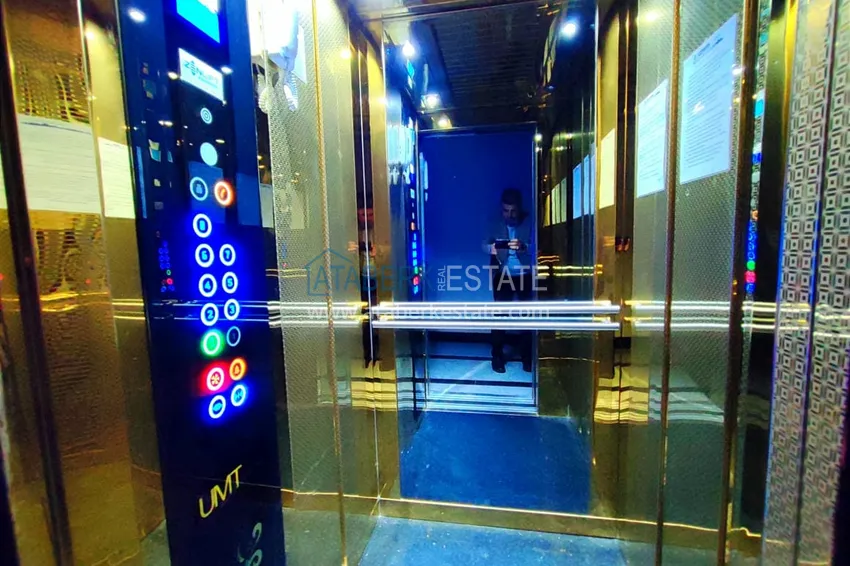 Apartament 1+1 z meblami i przeszklonym balkonem 450 metrów od morza — Mahmutlar, Alanya 18 