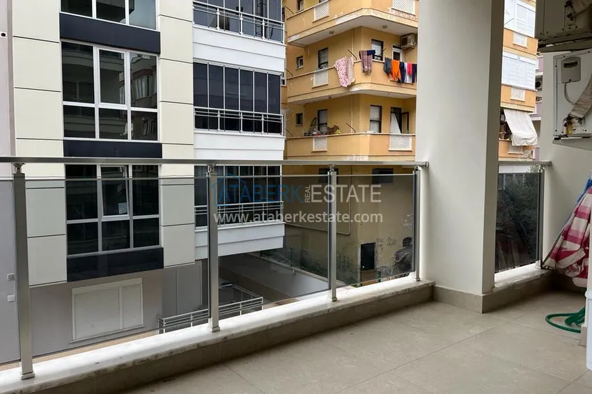 Kupuj  Umeblowany apartament z jedną sypialnią 300 metrów od morza - centrum Alanyi, plaża Kleopatra  16 
