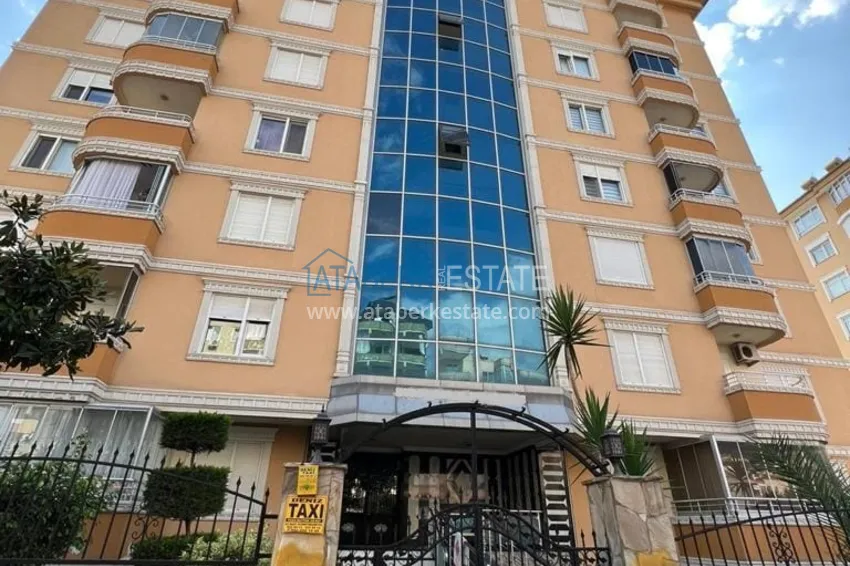 Apartament 2+1 z meblami, przeszklonym balkonem i widokiem na morze, centrum Alanya 3 