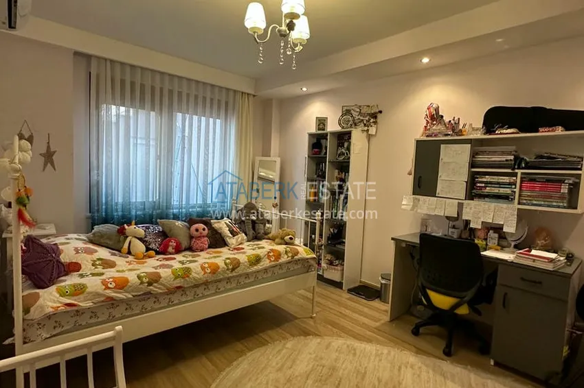 Kupuj  Duplex ogrodowy z widokiem na morze i fortecę w centrum Alanyi — odpowiedni dla obywatelstwa i pozwolenia na pobyt 25 