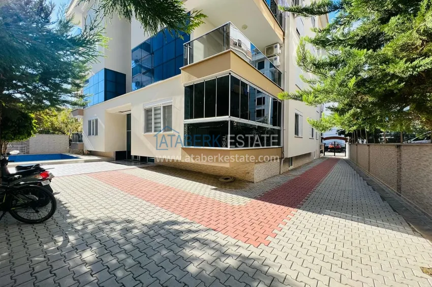 Umeblowane penthouse'y z przeszklonymi balkonami w centrum Alanyi - Plaża Kleopatra 2 