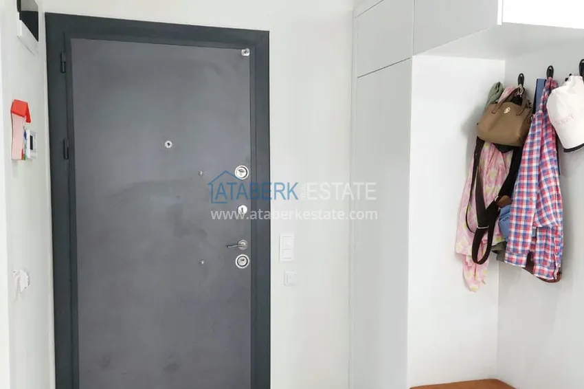 Kupuj Apartament pod klucz z 1 sypialnią i przeszklonym balkonem w Alanya w dzielnicy Avsallar. Dostępna jest rata 2