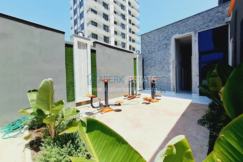 Panoramiczny dwupoziomowy penthouse z oryginalnym wnętrzem w centrum Mahmutlar, sobotni rynek 11 