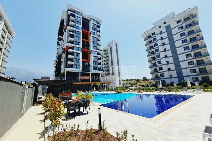 Panoramiczny dwupoziomowy penthouse z oryginalnym wnętrzem w centrum Mahmutlar, sobotni rynek 1 