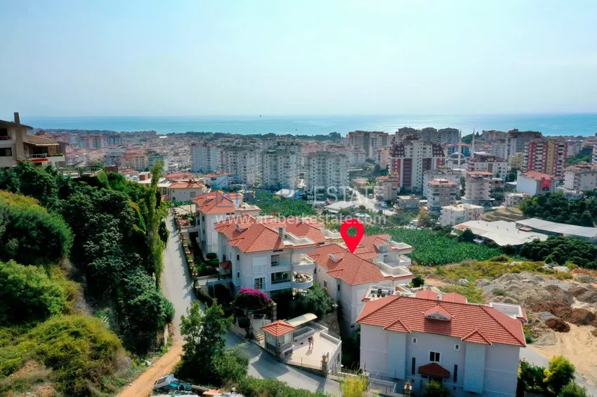 Umeblowany dwupoziomowy penthouse z widokiem na morze i góry — Alanya, dzielnica Cikcilli 2 